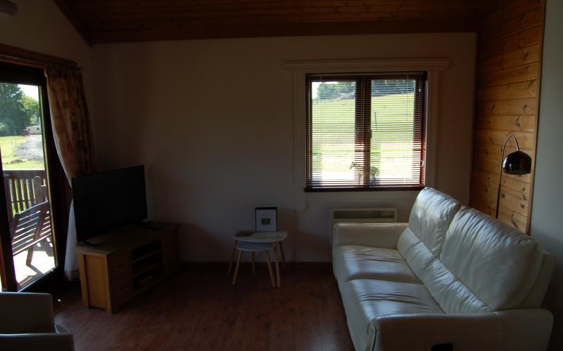 Kingfisher Lodge - Living Room